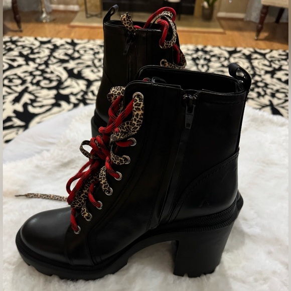 NEW Gianni Bini Ryedderr Leopard Block Heel Combat Boots BlackRed LaceUp 10 - Picture 2 of 16